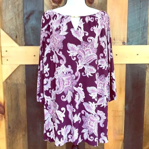 ROZ and ALI tunic top with gold accent hardware - Picture 1 of 5